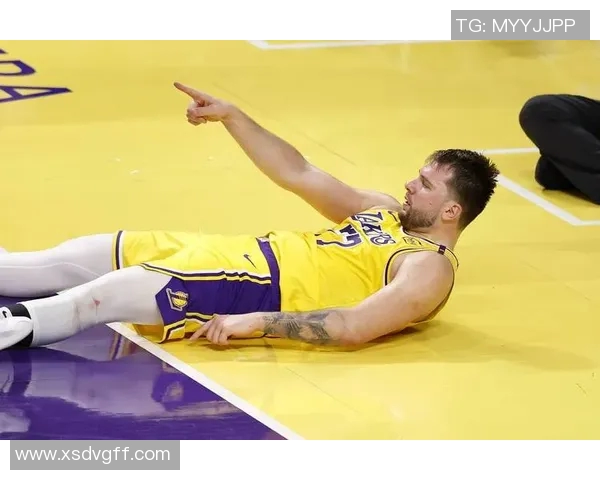 下赛季球员薪资：库里近六千万领跑，詹姆斯无缘前十东契奇落榜